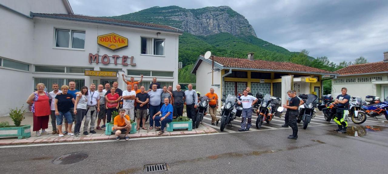 Motel And Restaurant Odusak Dreznjak Luaran gambar